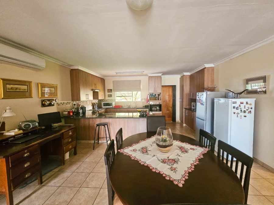 2 Bedroom Property for Sale in Langenhovenpark Free State